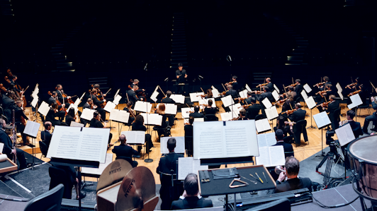 Aziz Shokhakimov dirige Grieg et Sibelius — Avec Alexandre Tharaud