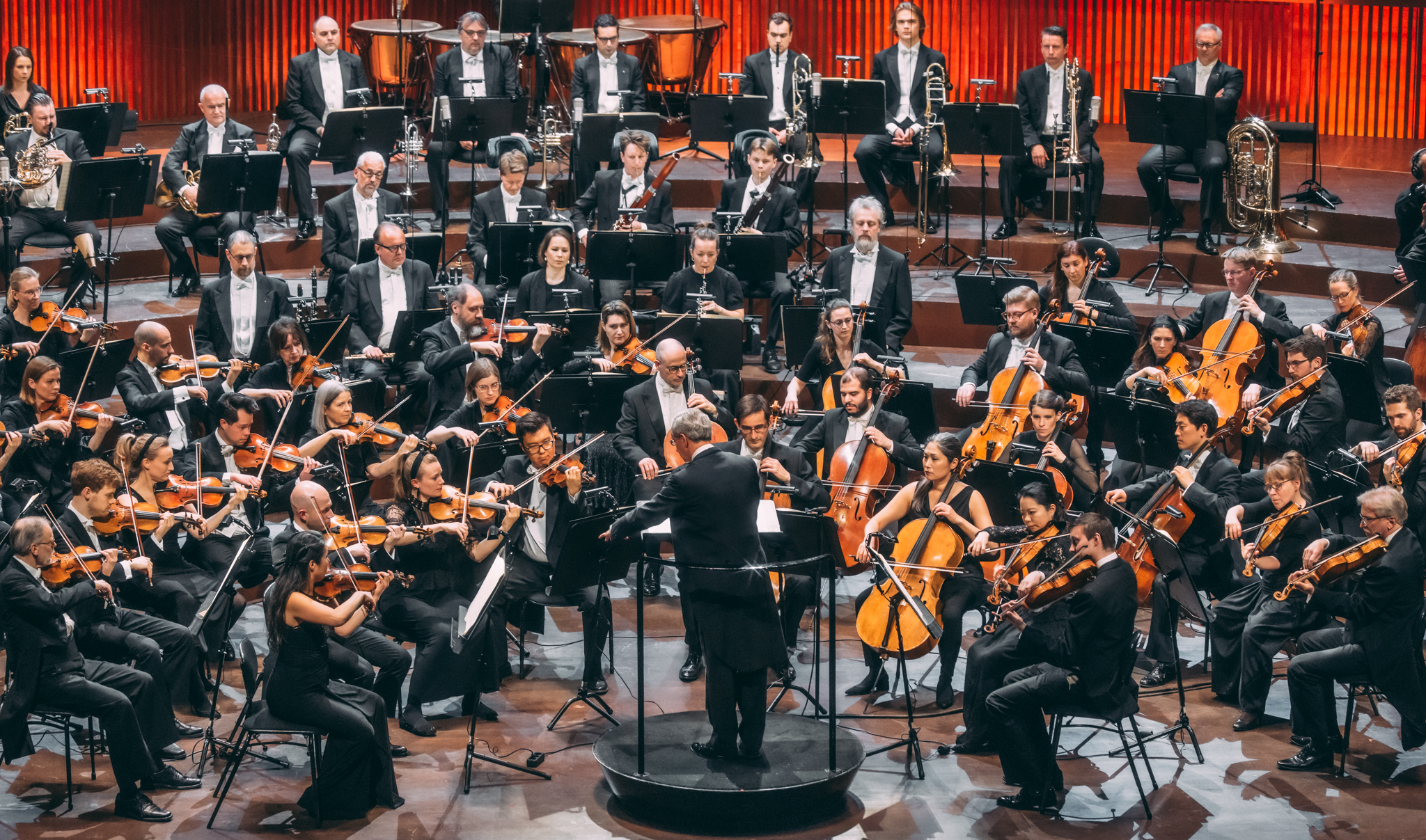 The Danish National Symphony Orchestra play Nielsen