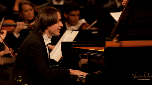 Daniil Trifonov plays Chopin's Piano Concerto No. 2 and Études