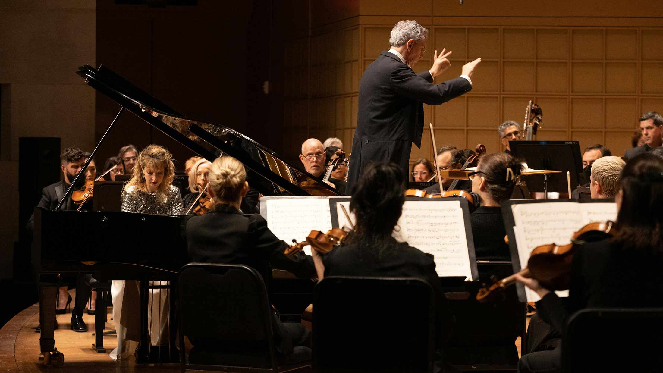 Fabio Luisi conducts Julia Perry, Clara Schumann, and Louise Farrenc