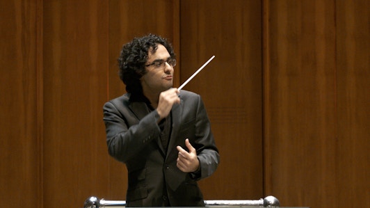 Kerem Hasan conducts Richard Strauss, Hannah Kendall, and Béla Bartók