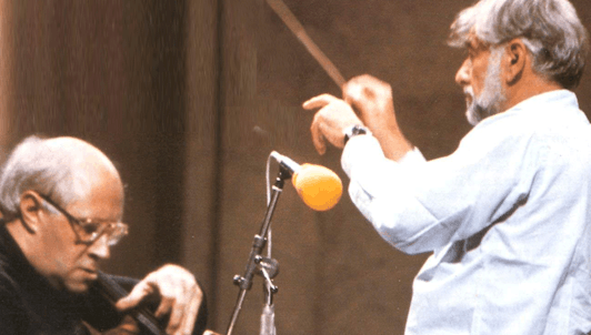 Leonard Bernstein conducts Schumann's Cello Concerto – With Mstislav Rostropovich