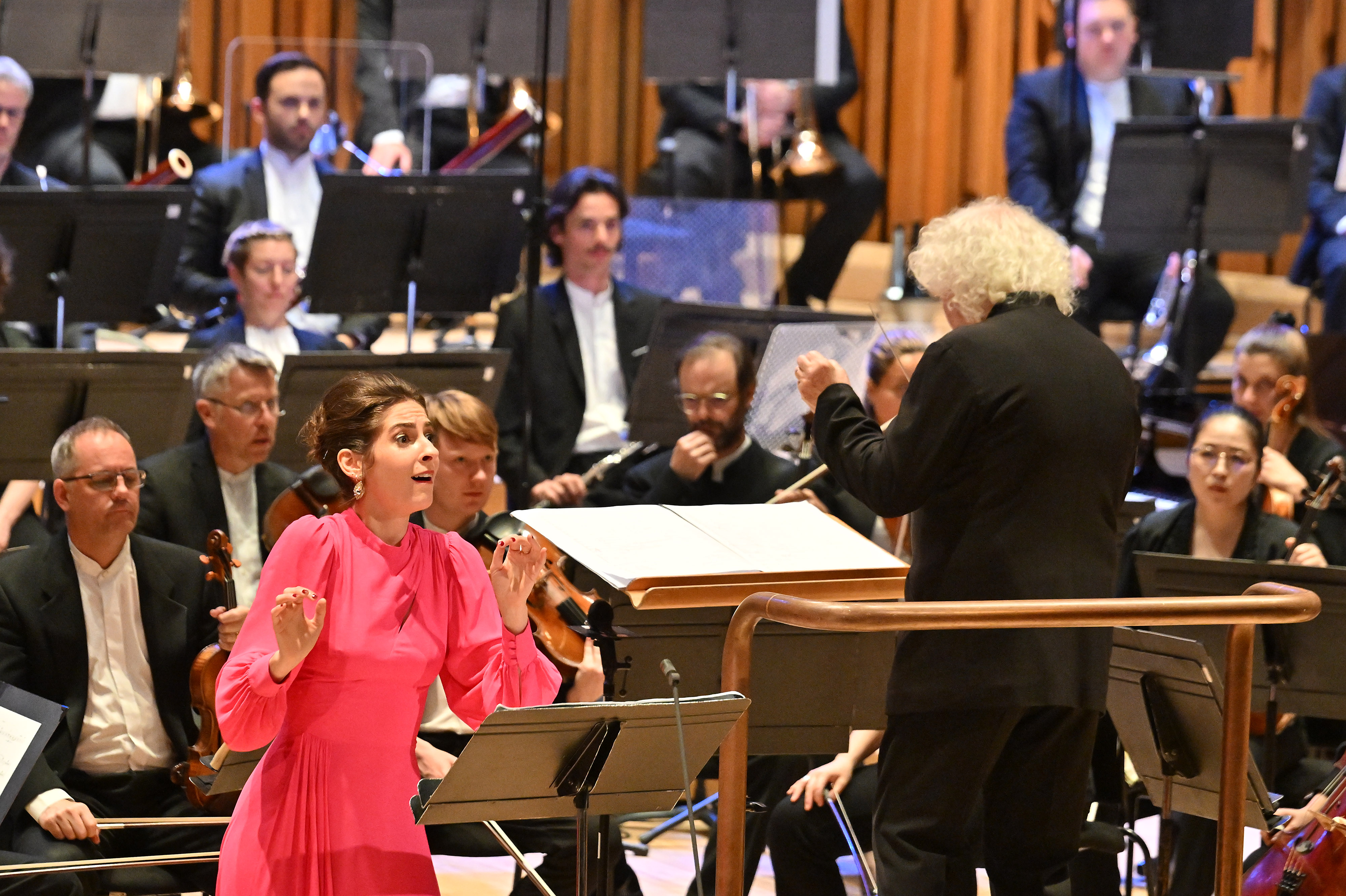 Sir Simon Rattle conducts Messiaen and Jolas