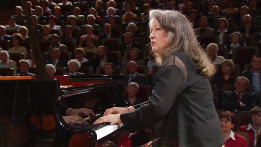 Martha Argerich plays Schumann's Piano Concerto