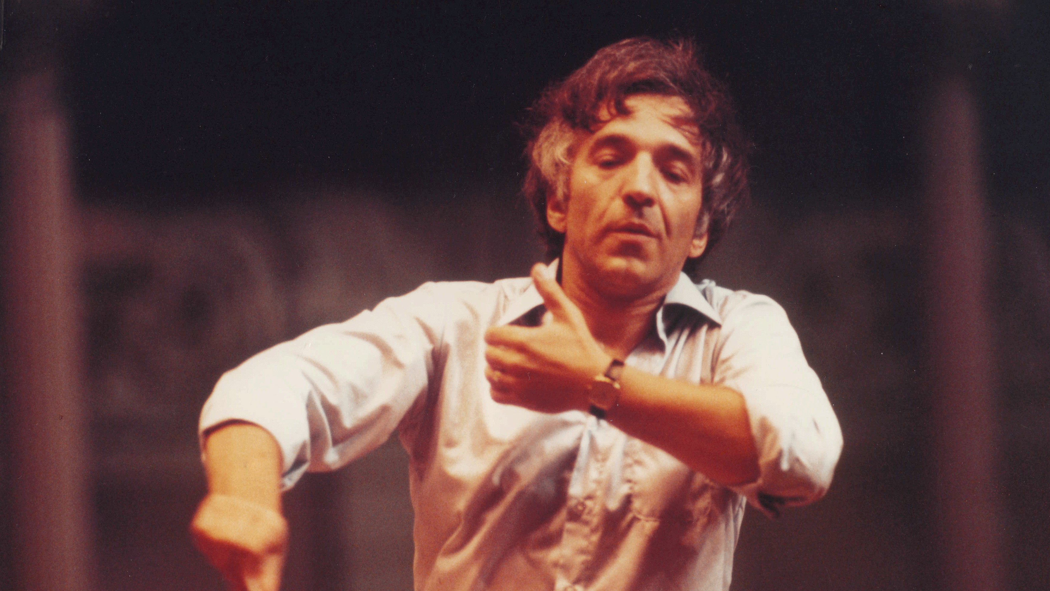 Mussorgsky's Pictures at an exhibition by Vladimir Ashkenazy