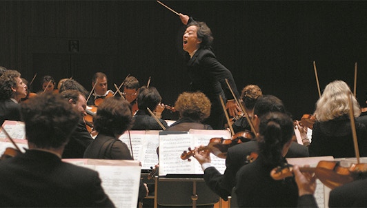 Филармонический оркестр французского радио исполняет Дебюсси, Мессиана и Сен-Санса