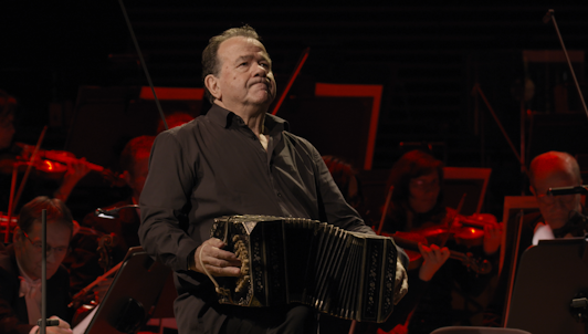 Adam Sztaba conducts Richard Galliano and Astor Piazzolla in Bielsko-Biała