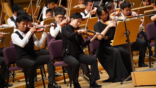The Guangzhou Symphony Youth Orchestra performs Zhou, Chen, and Falla